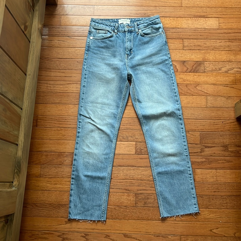Part Two. Size 27. Light Wash High Waist Jean